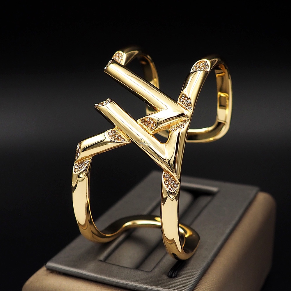 LVS026 Q95931 LV Volt One Cuff bracelet for men women - ccjewelryacc