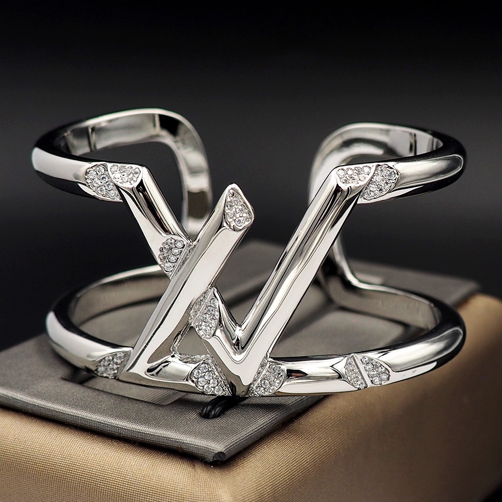 LVS026 Q95931 LV Volt One Cuff bracelet for men women - ccjewelryacc