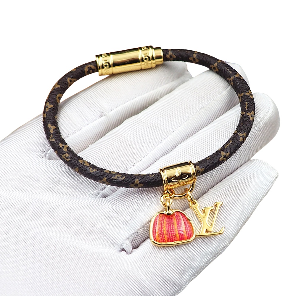 LVS031 M8153E leather LV x YK Hang It Bracelet for men - ccjewelryacc