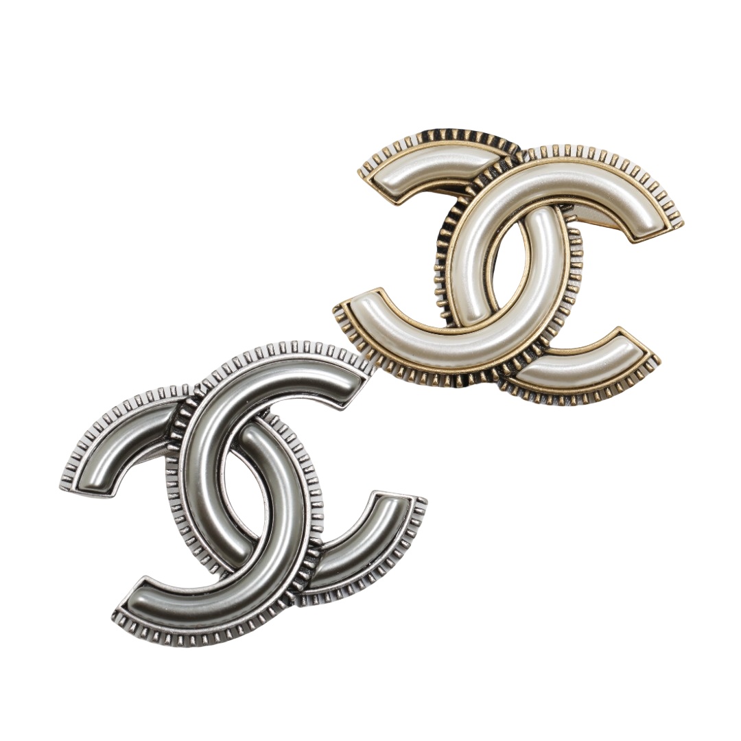 BCB499 Vintage acrylic cc logo brooch pin - ccjewelryacc