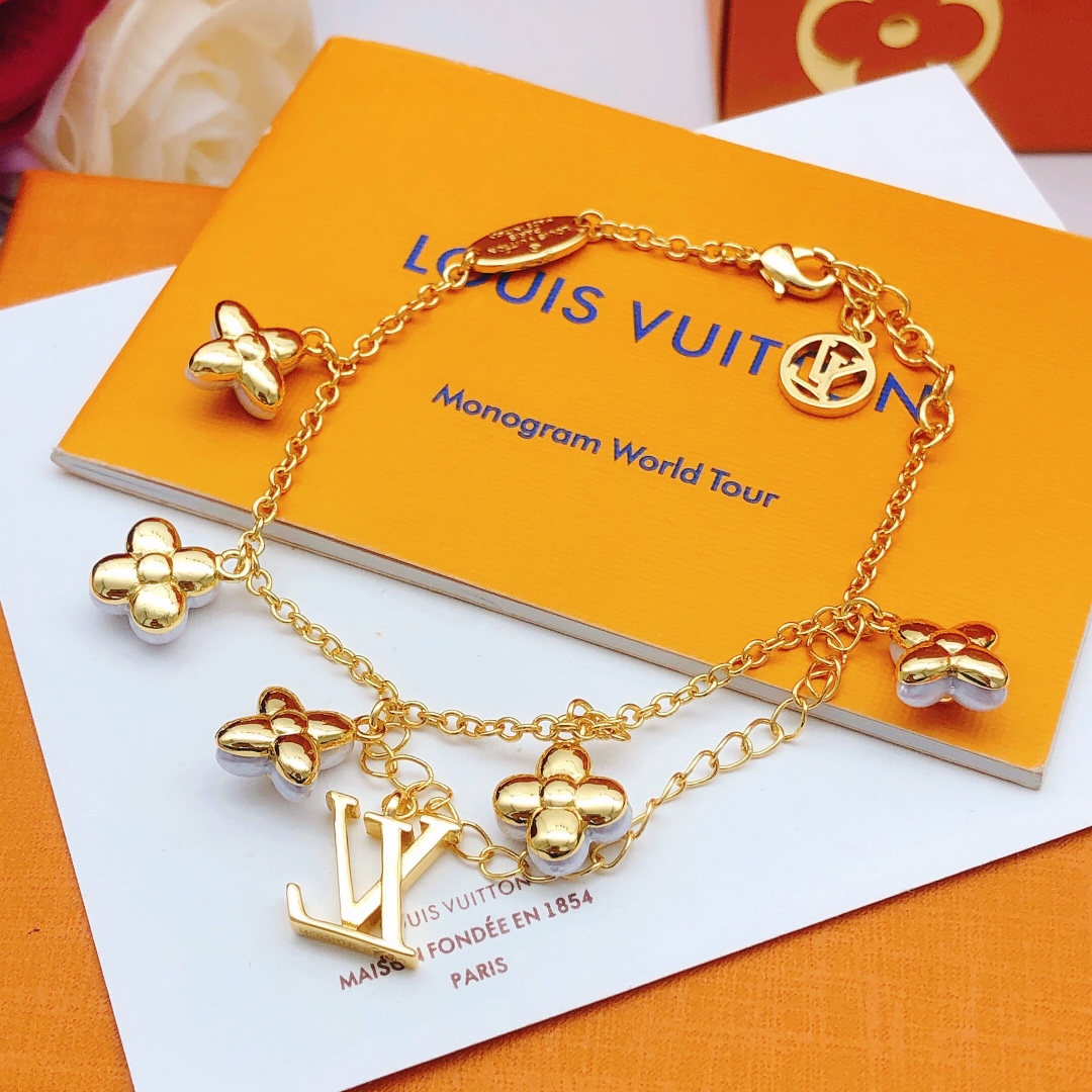 LVS038  M0940A lv-floragram-bracelet - ccjewelryacc