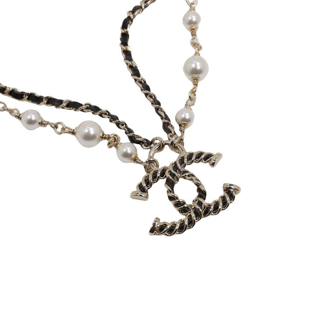 CCN570 Pearl Metal leather Double stack chain with cc logo pendant - ccfashionjewelry