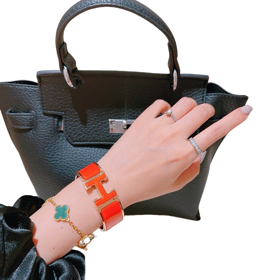 HMS049 20mm Metal enamel Clic H bracelet 17 for women - ccjewelryacc