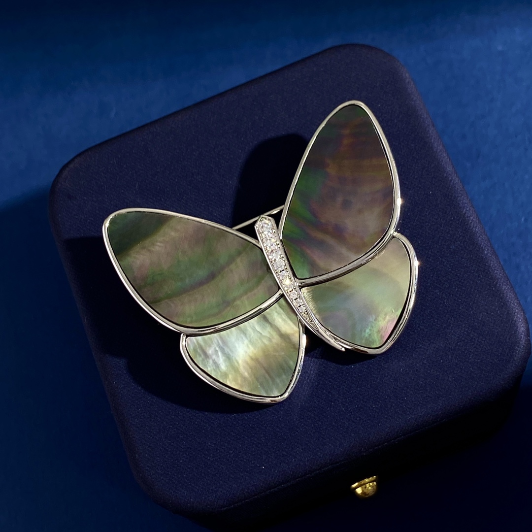 VCB014 18k gold Mother of pearl and diamond Butterfly brooch pin Large - ccjewelryacc