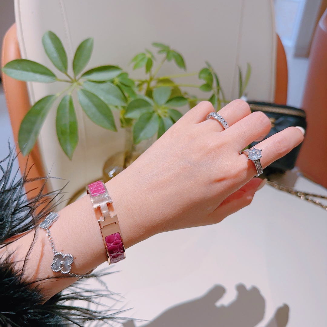 HMS053 12mm Metal crocodile leather Clic H bracelet 17 - ccjewelryacc