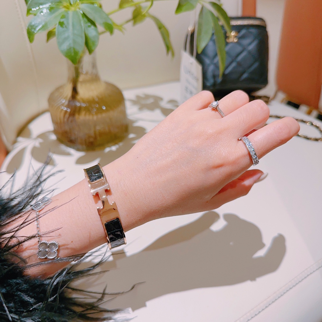 HMS053 12mm Metal crocodile leather Clic H bracelet 17 - ccjewelryacc