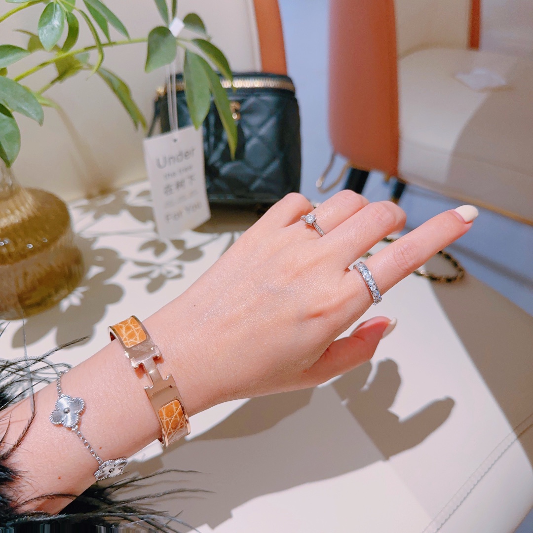 HMS053 12mm Metal crocodile leather Clic H bracelet 17 - ccjewelryacc