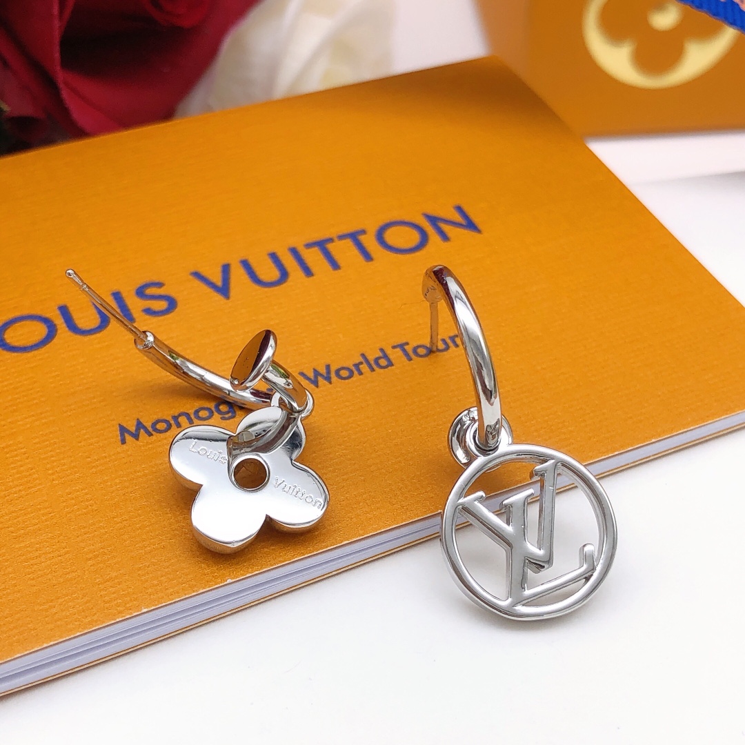 LVE125 VUITTON Metal Blooming Earring - ccjewelryacc