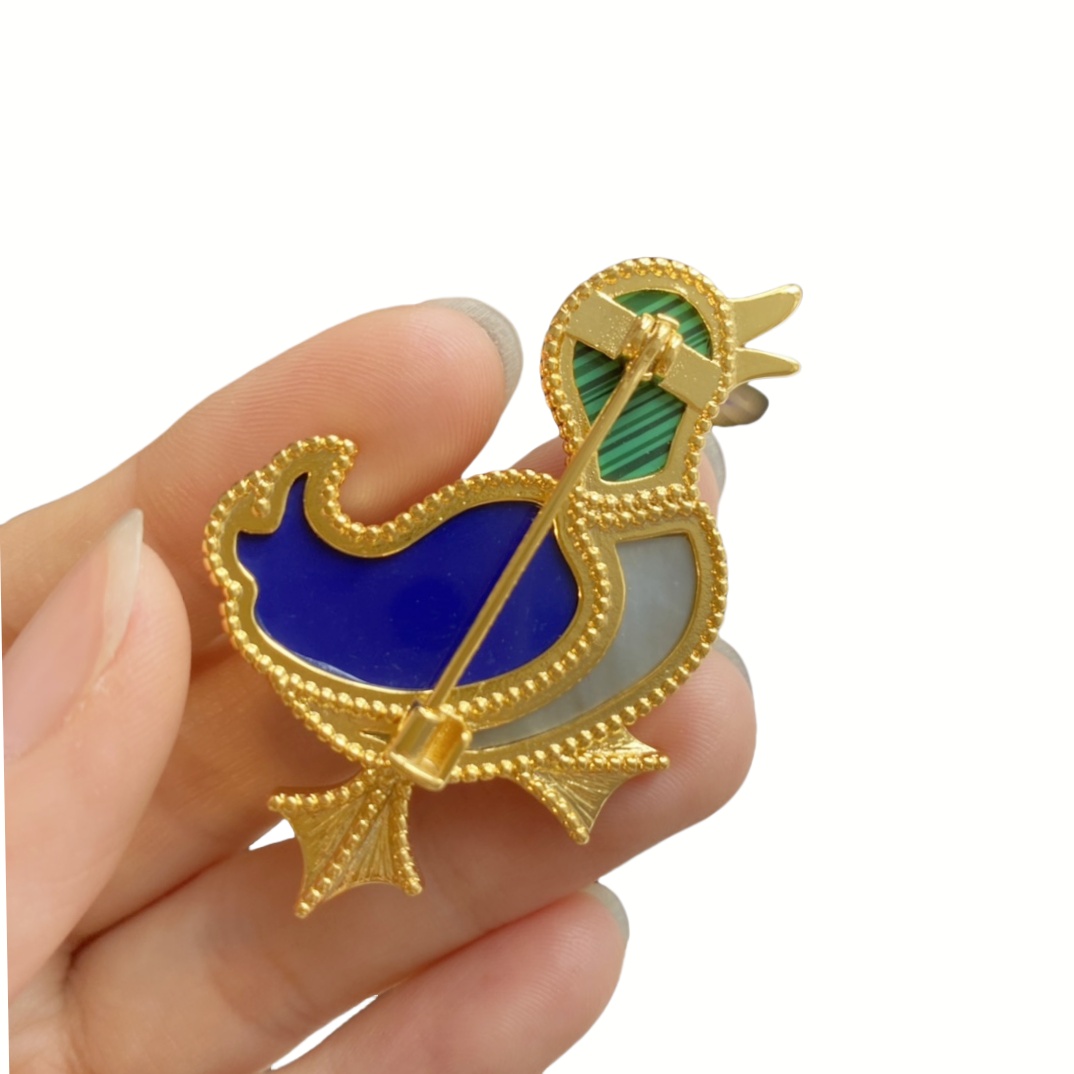 VCB019 18k gold Lucky Animals Duck brooch pin - ccjewelryacc