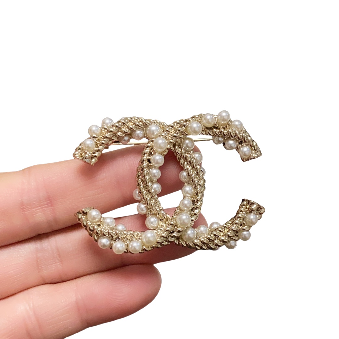 BCB503 Twisty Metal pearls double C brooch - ccjewelryacc