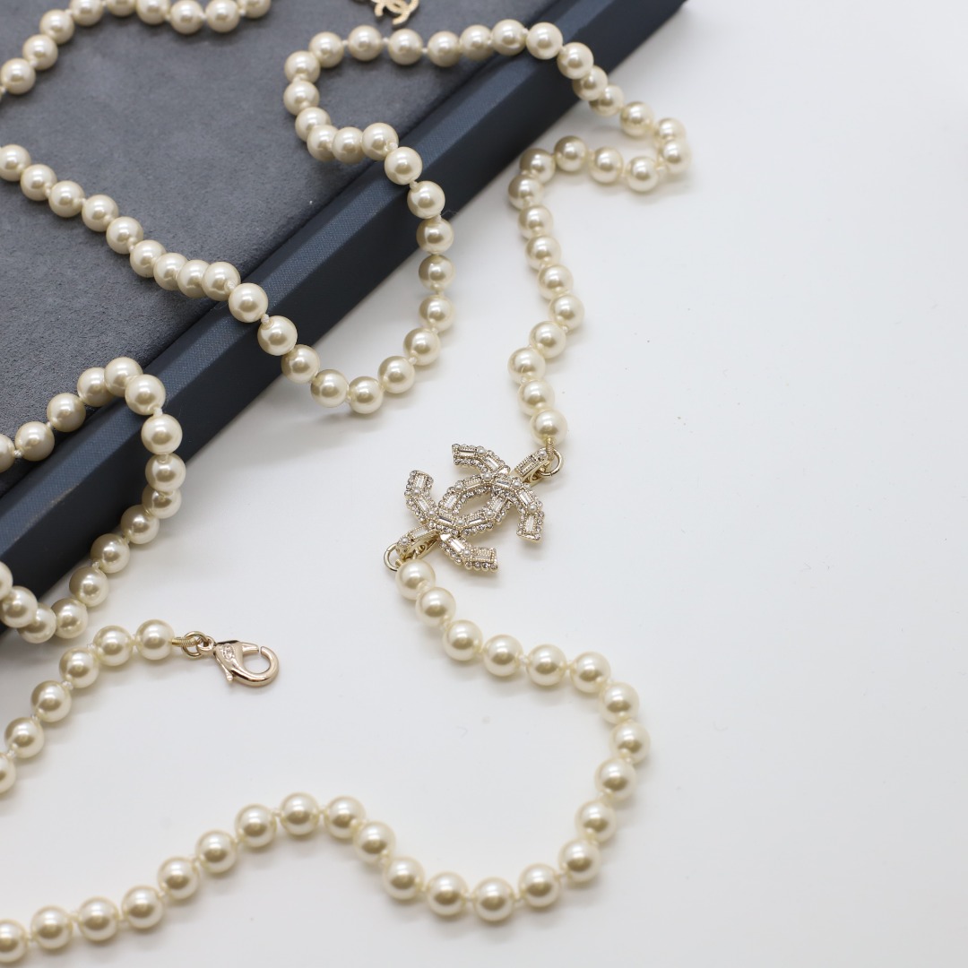 CCL228 100 Anniversary Long pearl sweater chain with CC logo Necklace - ccjewelryacc