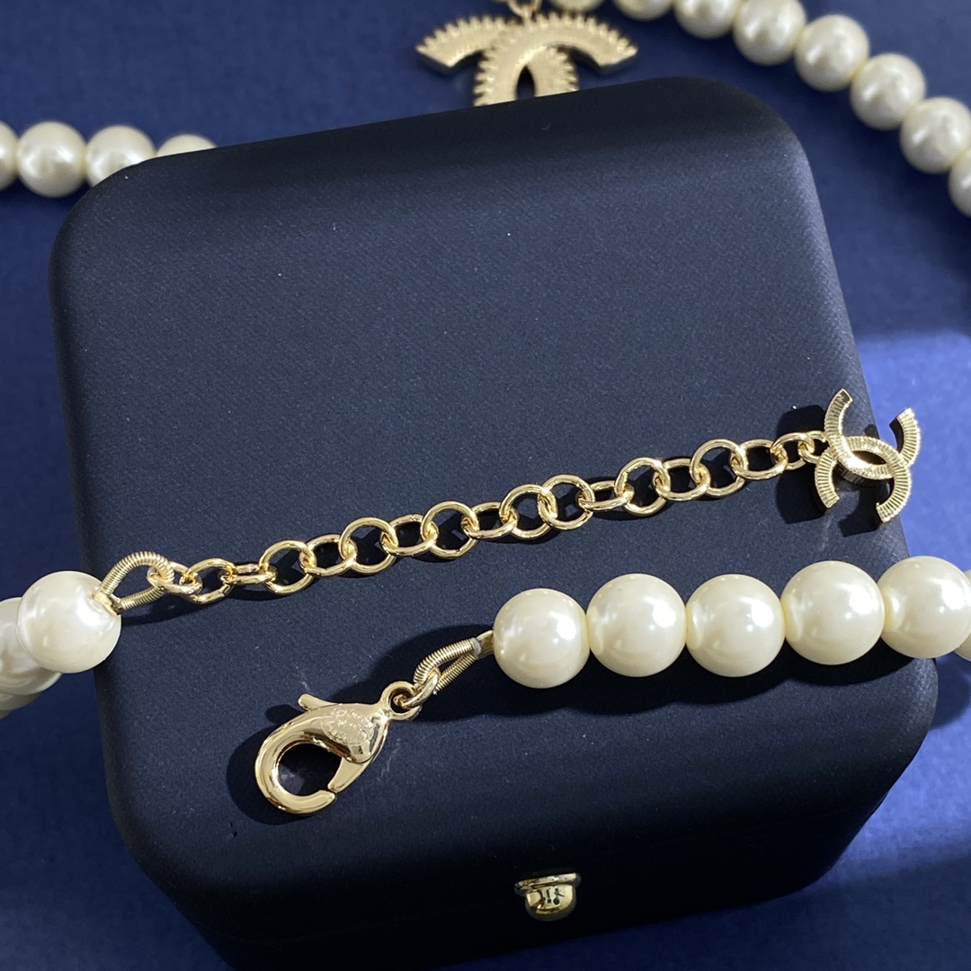 CCL086 Coco long pearl chain with cc logo sweater necklace - ccjewelryacc