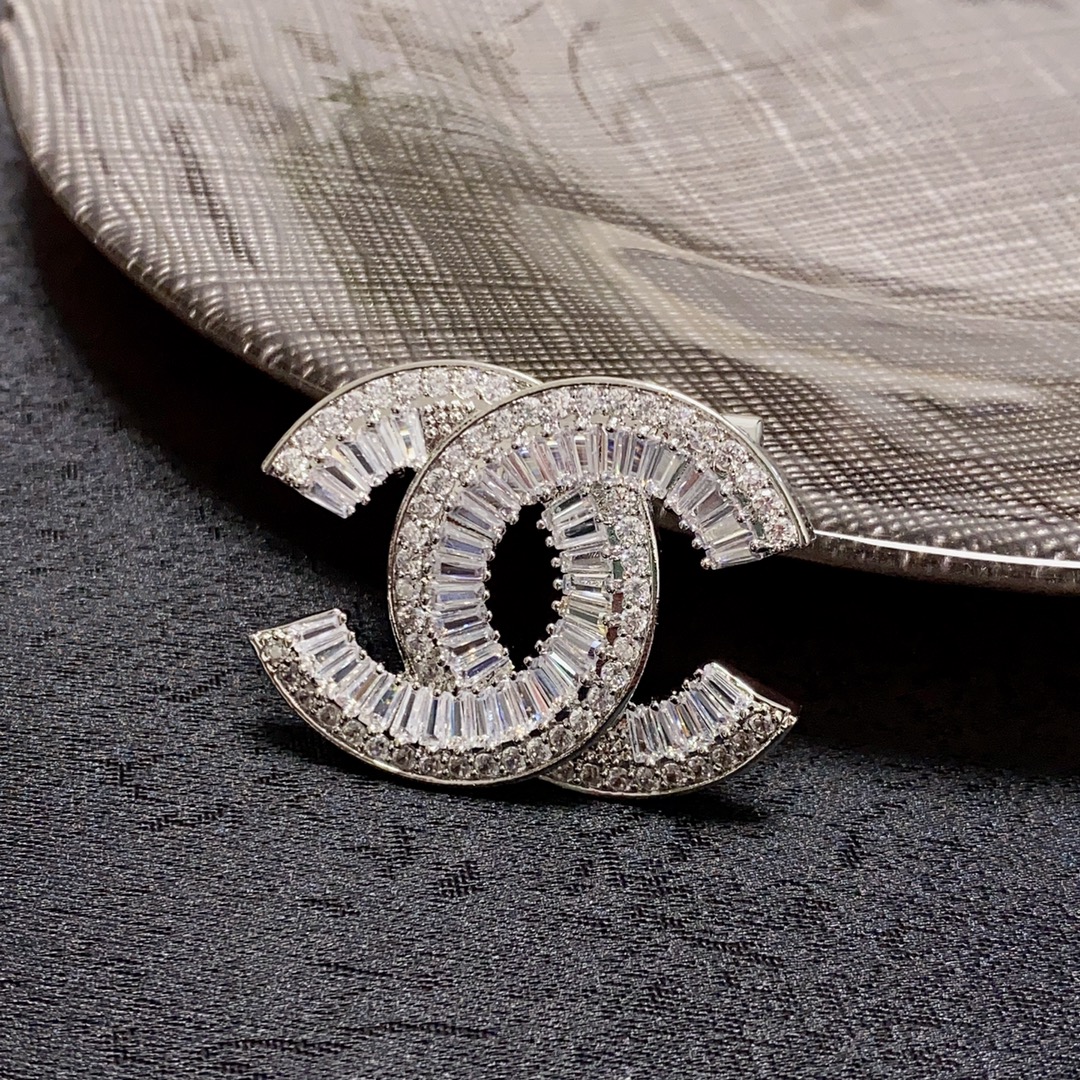 BCB526 Full crystal cc brooch pin - ccjewelryacc