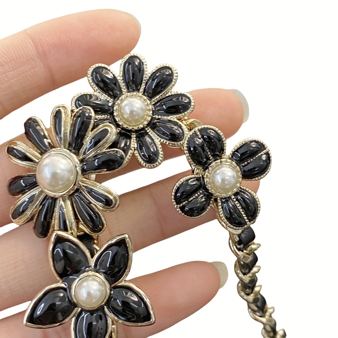 CCN035 23 Metal leather chain with black Daisy flower choker Necklace - ccjewelryacc