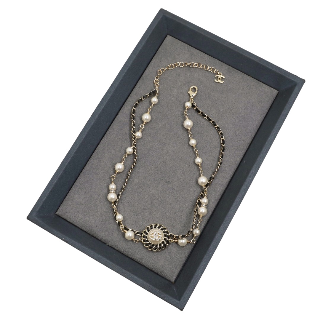 CCN025 Metal leather pearl double chain with CC logo choker Necklace - ccjewelryacc