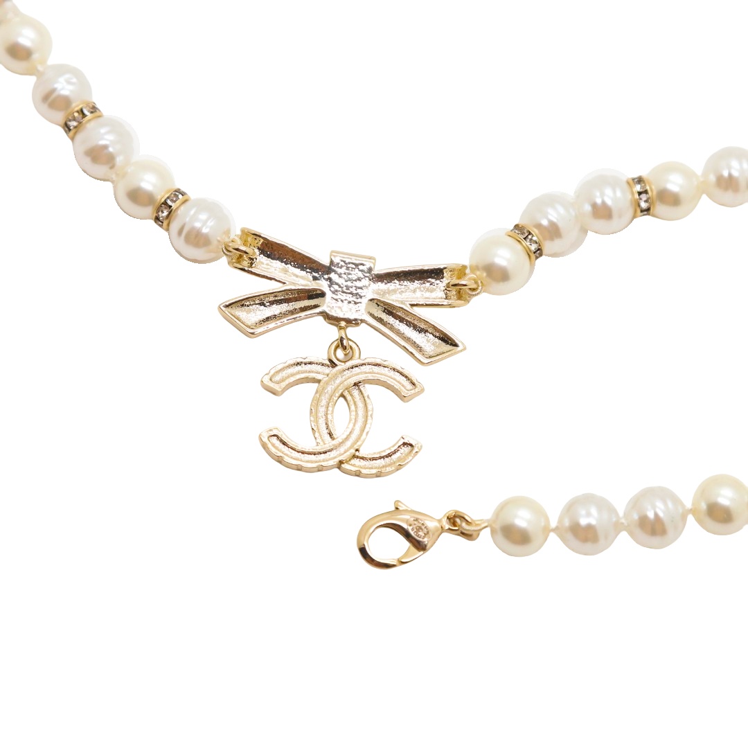 CCN024 Crystal bow and CC logo pearl choker Necklace - ccjewelryacc
