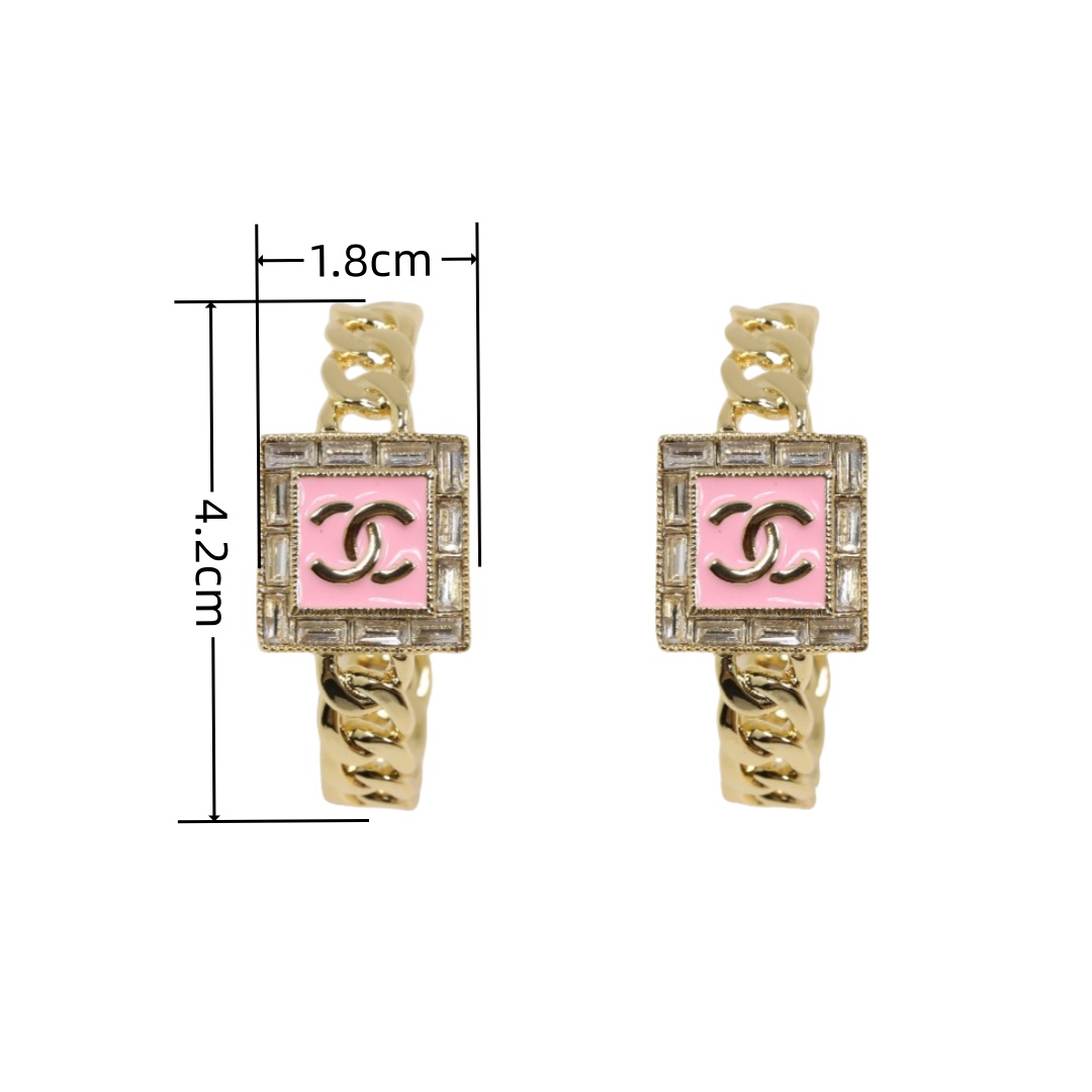 CCE641 Metal chain with pink enamel cc logo hook Earring - ccjewelryacc