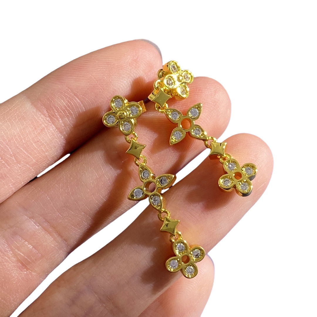 LVE127 Q96850 VUITTON Dentelle One Row Earrings with Diamonds - ccjewelryacc