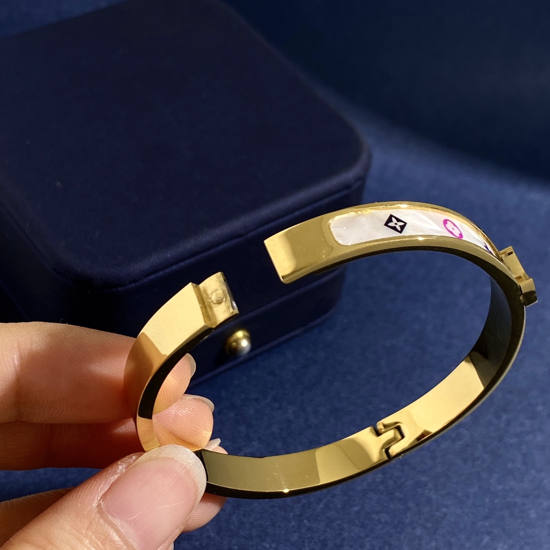 LVS069 LV White mother of pearo with Monogram bangle bracelet for men women - ccjewelryacc