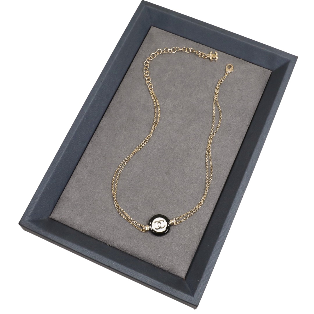 CCN015 24P Black And White Buttons Round Enamel Double C Necklace For Women - ccjewelryacc