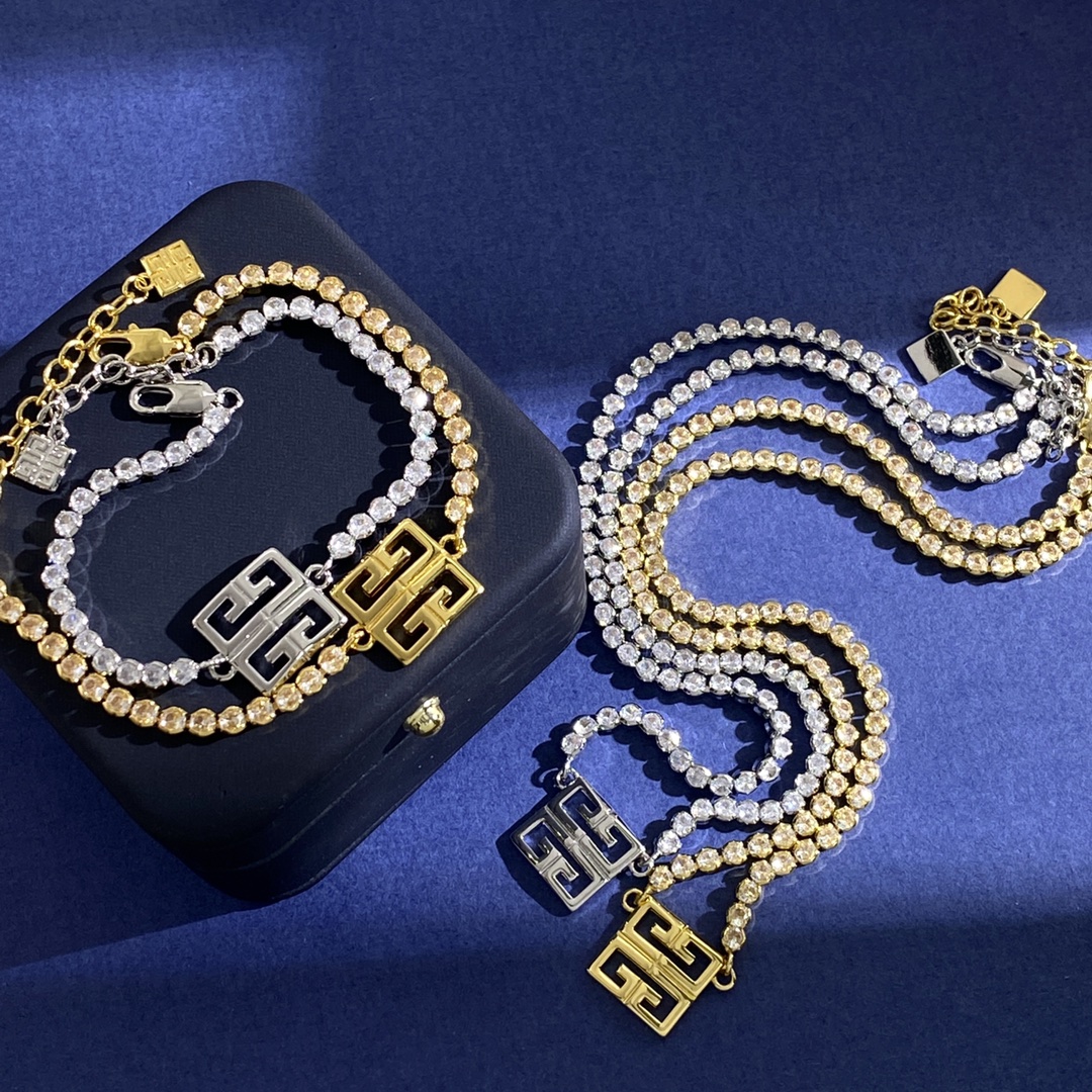 GVN002 Gold 4G necklace in metal with crystals - ccjewelryacc