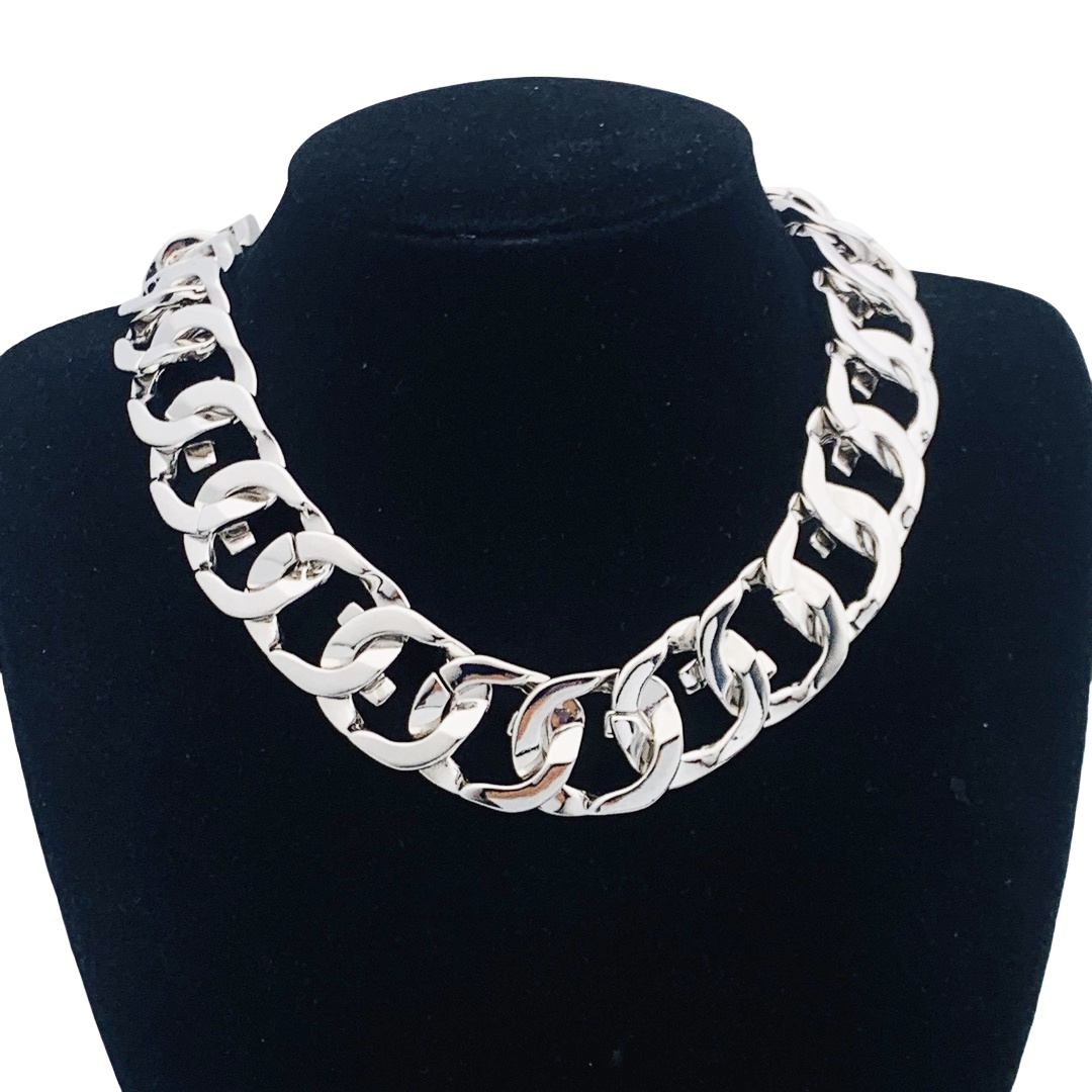 GVN003 Gold Medium G Chain necklace in metal - ccjewelryacc