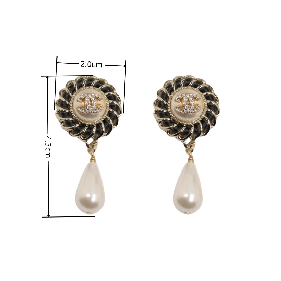 CCE002 Metal leather resin pearl with cc logo drop earring - ccjewelryacc