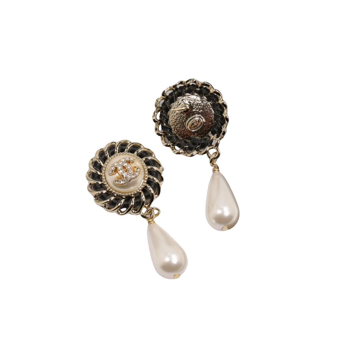 CCE002 Metal leather resin pearl with cc logo drop earring - ccjewelryacc