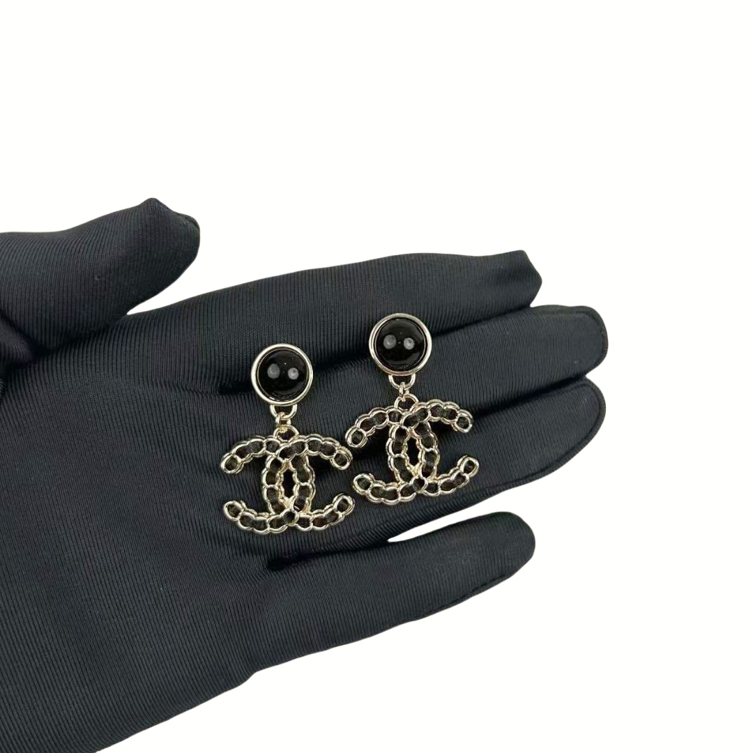 CCE003 Metal and leather classical Double c cc logo stud earring - ccjewelryacc