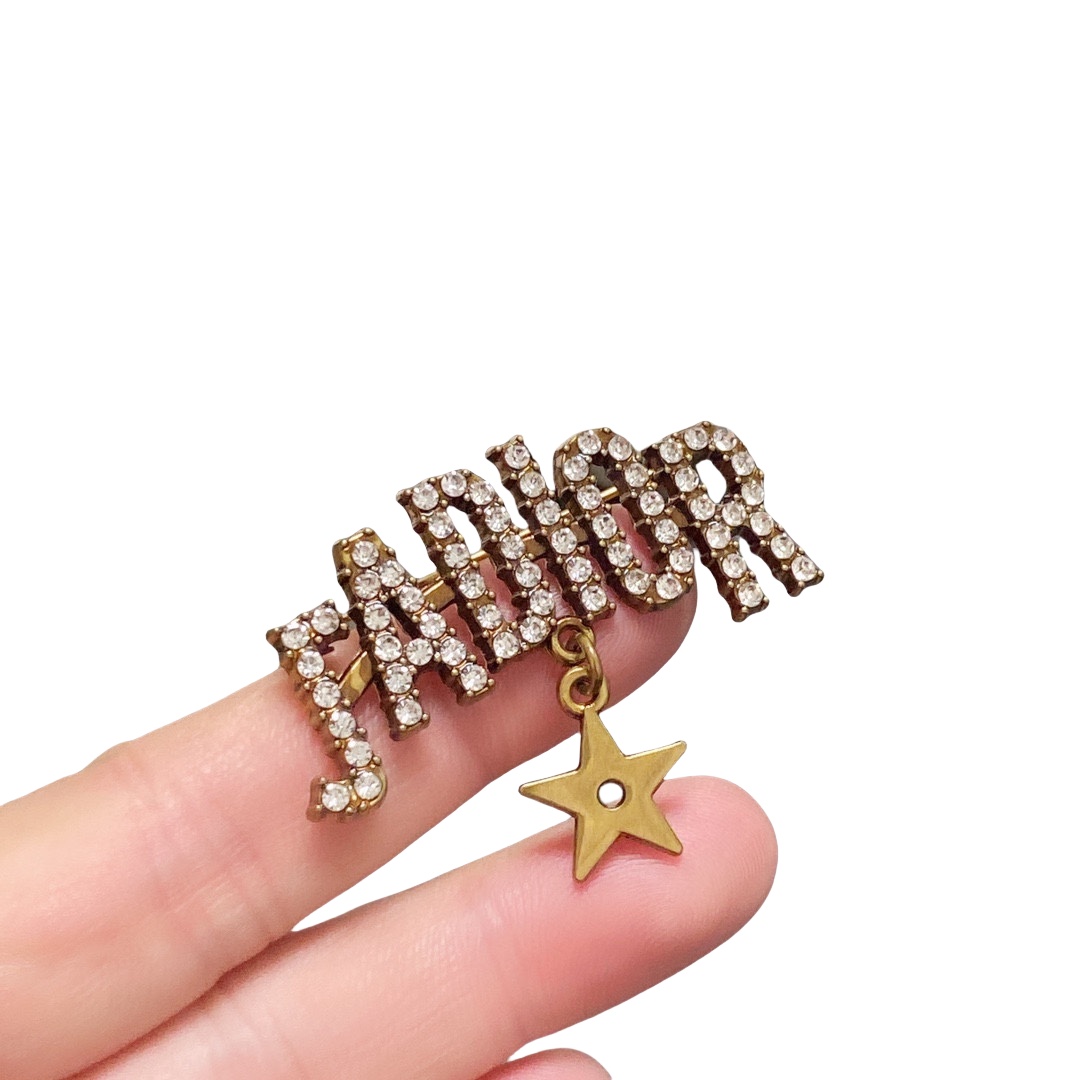 CDB003 Crystal JADIOR Letters with star brooch pin - ccfashionjewelry