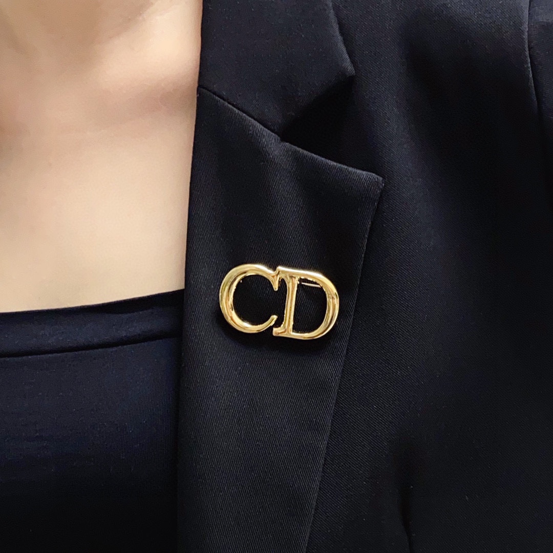 CDB050 Metal Gold CD brooch - ccjewelryacc