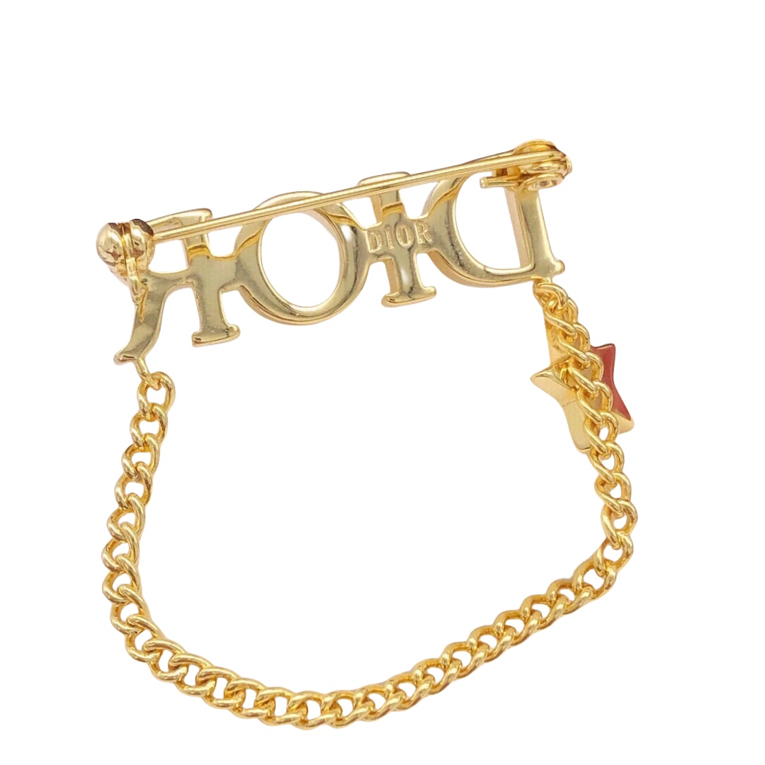 CDB083 Metal Star and CD letter with chain brooch pin - ccjewelryacc