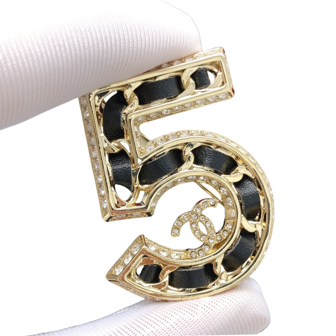 BCB272 Metal leather Number 5 brooch pin with crystal - ccjewelryacc