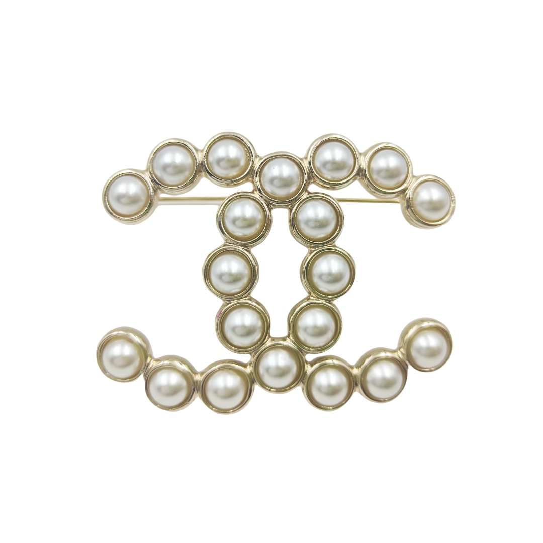 BCB397 24S Pearl CC logo brooch pin - ccjewelryacc