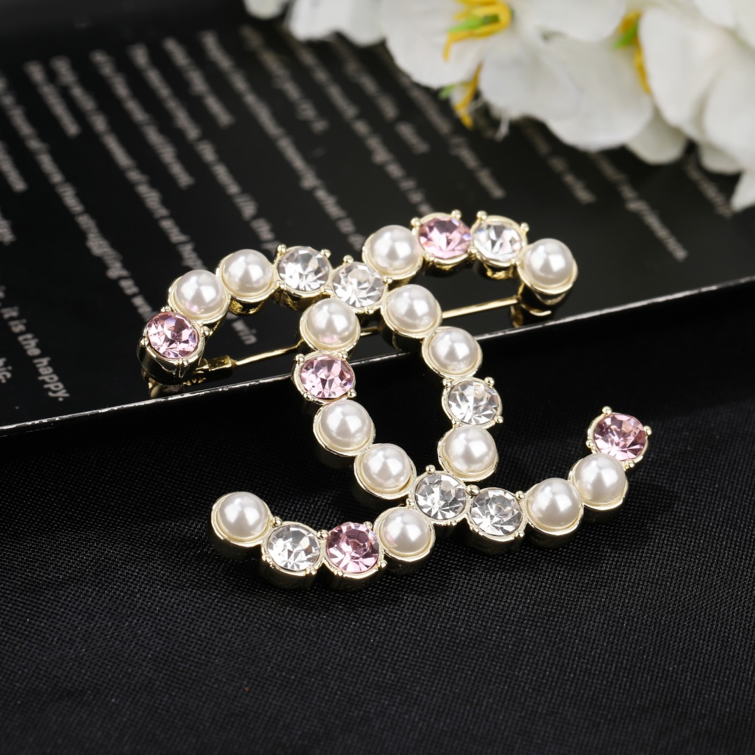 BCB160 Pink crystal and pearl cc logo brooch pin - ccjewelryacc