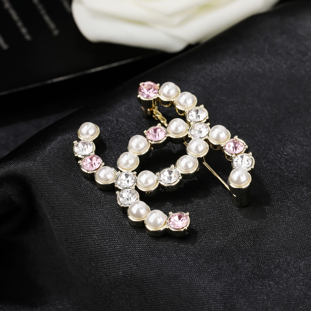 BCB160 Pink crystal and pearl cc logo brooch pin - ccjewelryacc