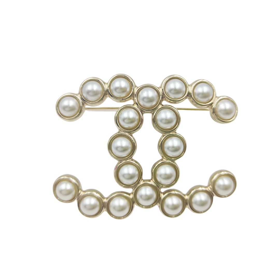 BCB397 24S Pearl CC logo brooch pin - ccjewelryacc