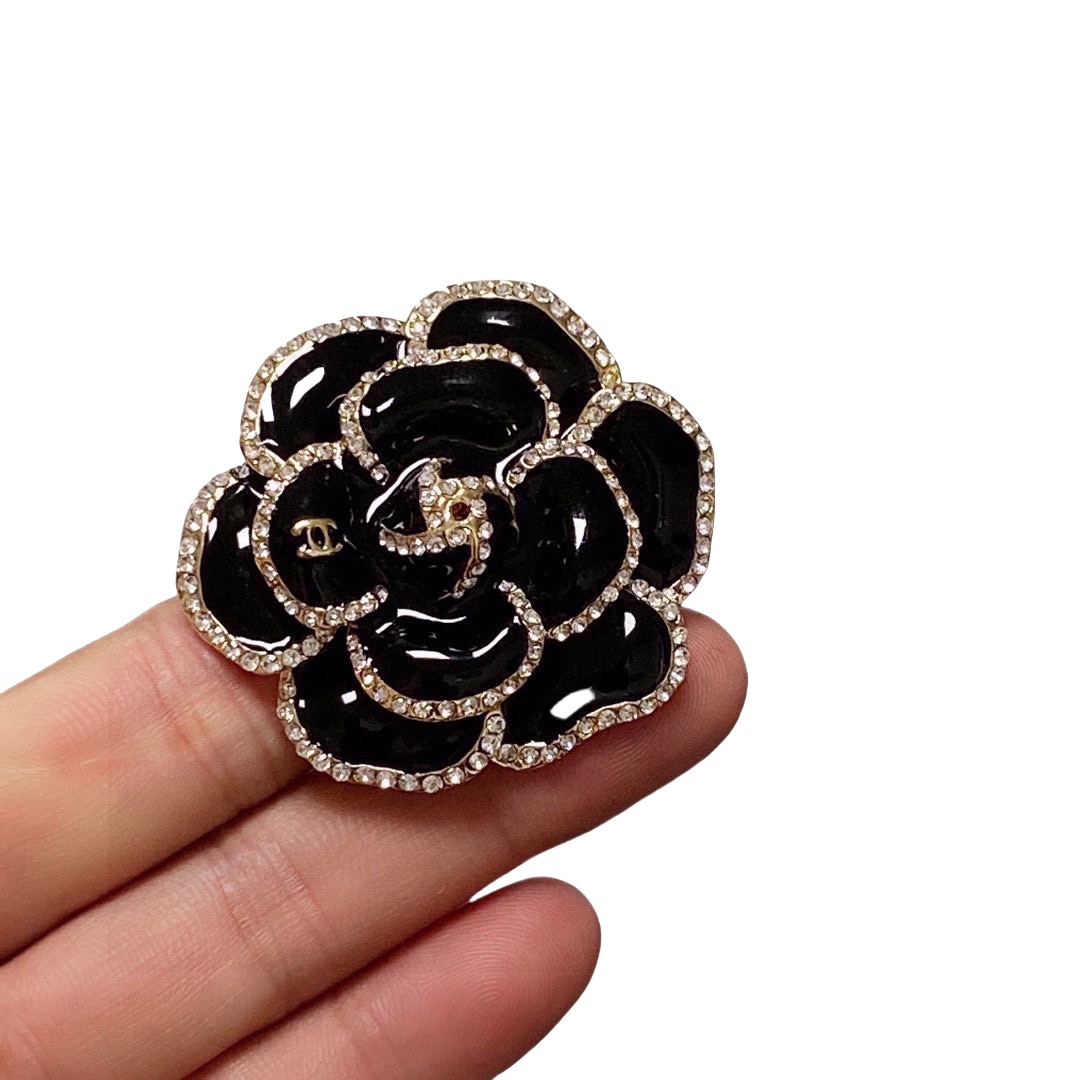 BCB487 White and black enamel camellia brooch pin with pearl - ccjewelryacc