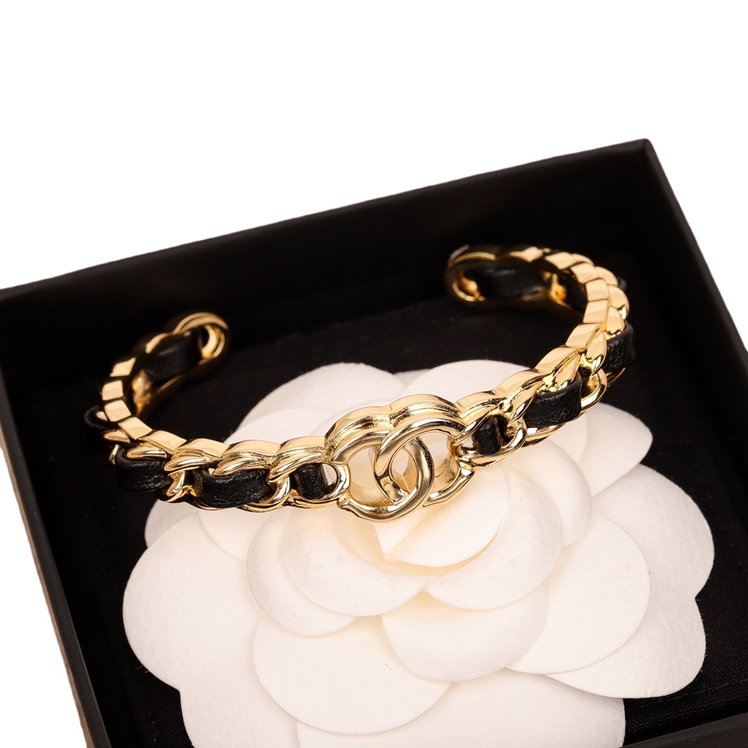 CCS076 24K Metal chain and leather with cc logo bangle bracelet - ccjewelryacc