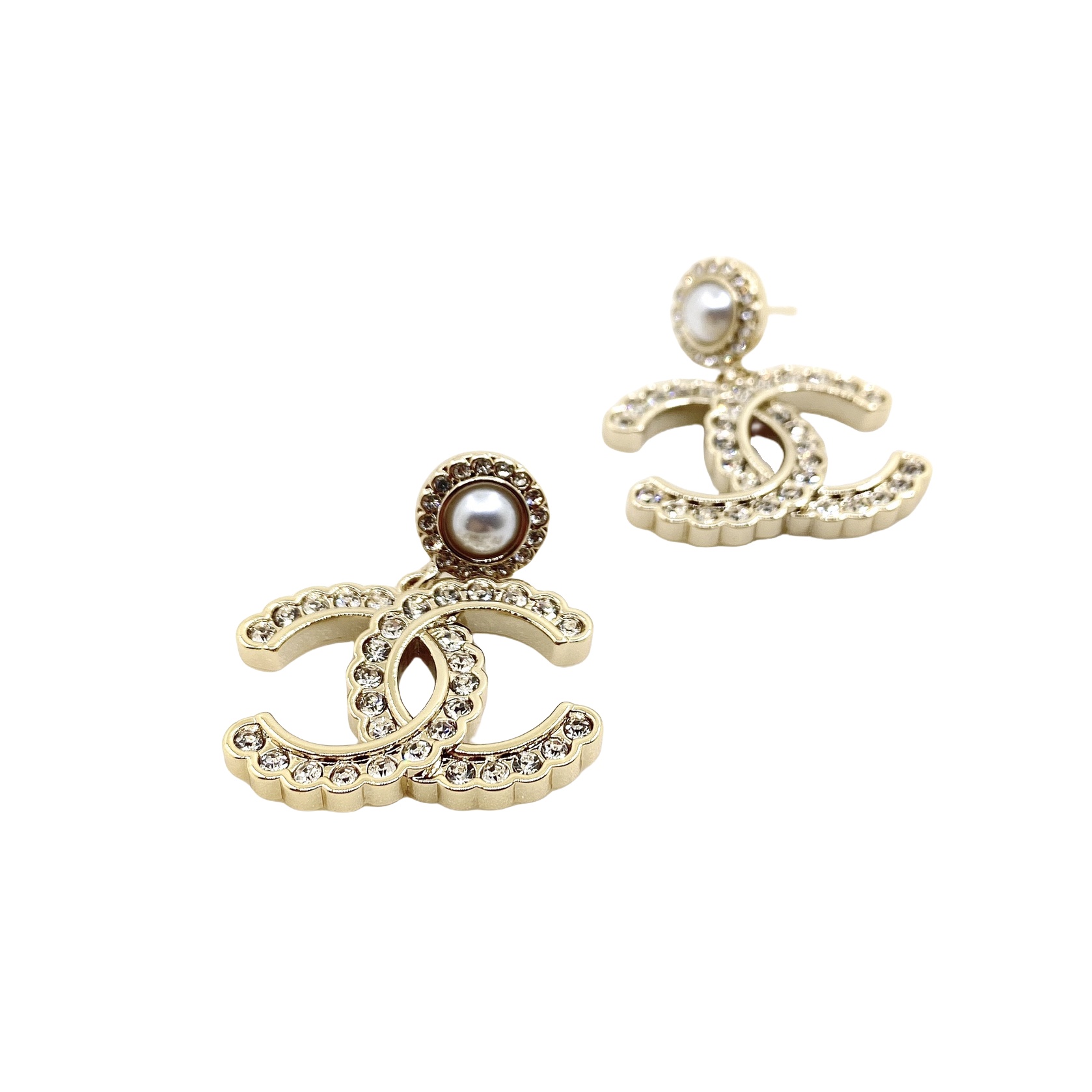 CCE062 Metal Full crystal CC logo drop earring - ccjewelryacc