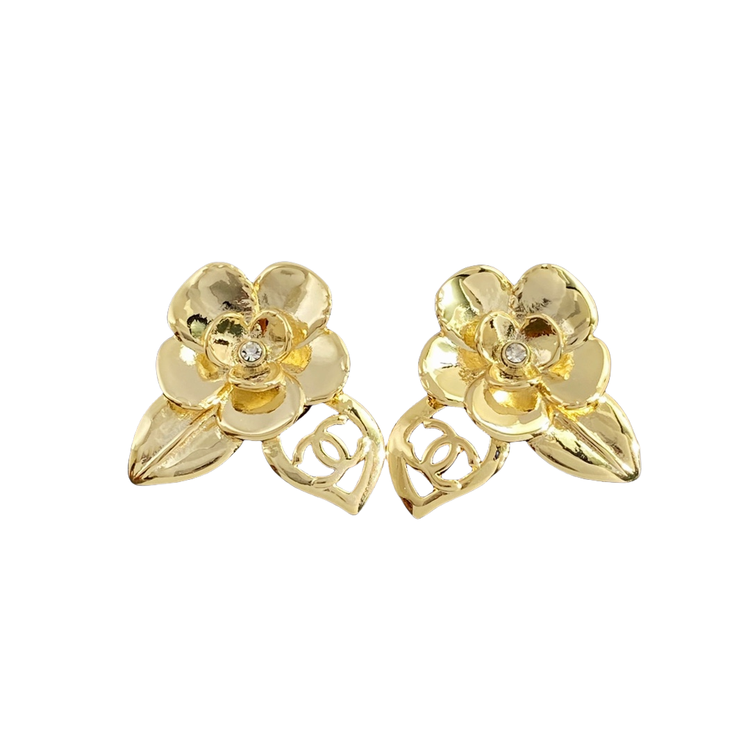 CCE845 24B camellia flower with cc logo stud earring - ccfashionjewelry