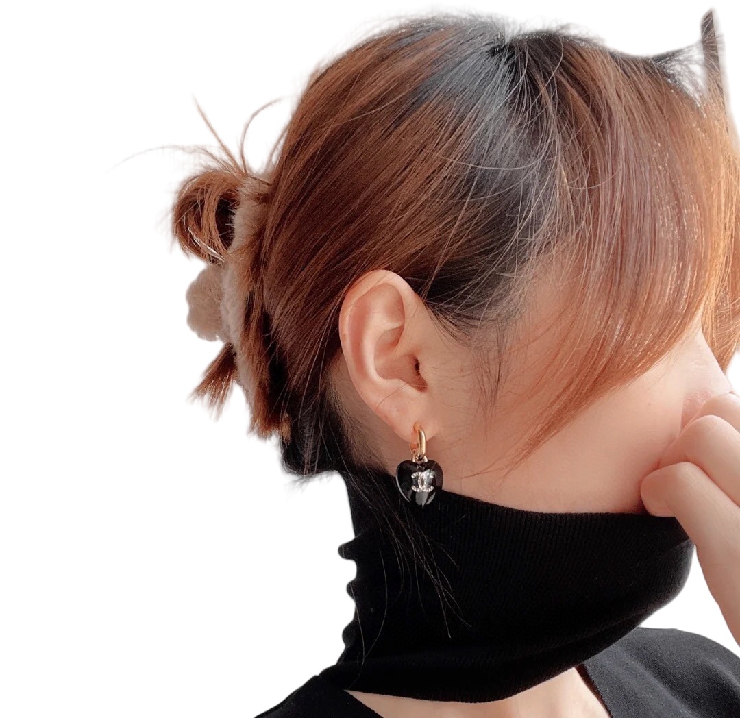 CCE809 Mini Black /white acrylic Heart with crystal cc logo stud earrings - ccjewelryacc