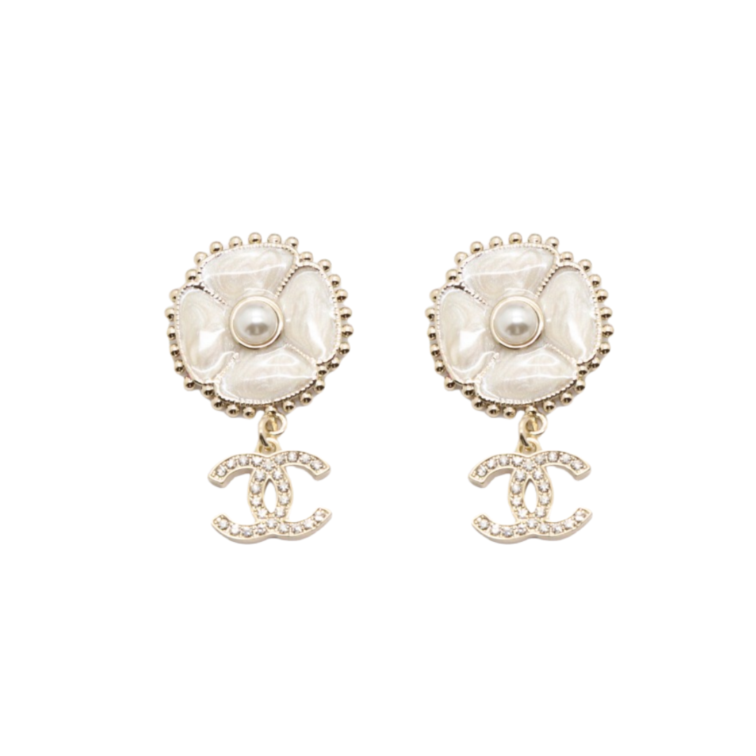 CCE165 Black and white Enamel flower CC logo earring - ccjewelryacc