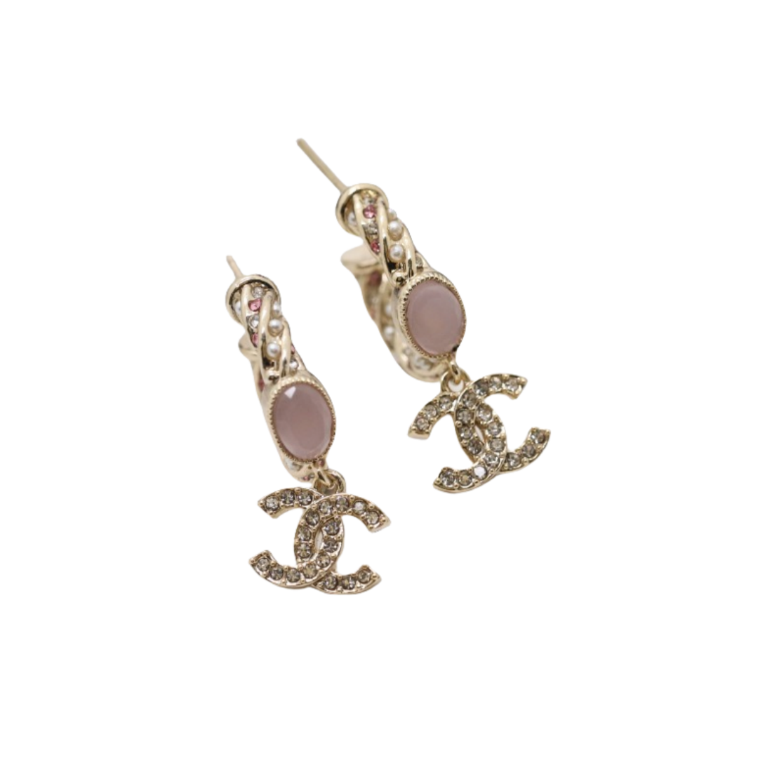 CCE298 Classic Metal twist with pink crystal and pearls cc logo stud earring - ccjewelryacc