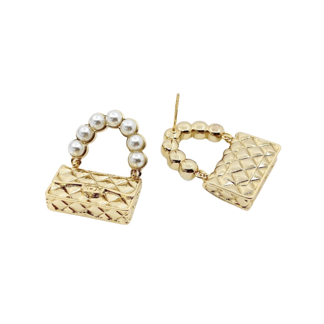 CCE182 Metal gold bag and pearls with CC logo earring - ccfashionjewelry