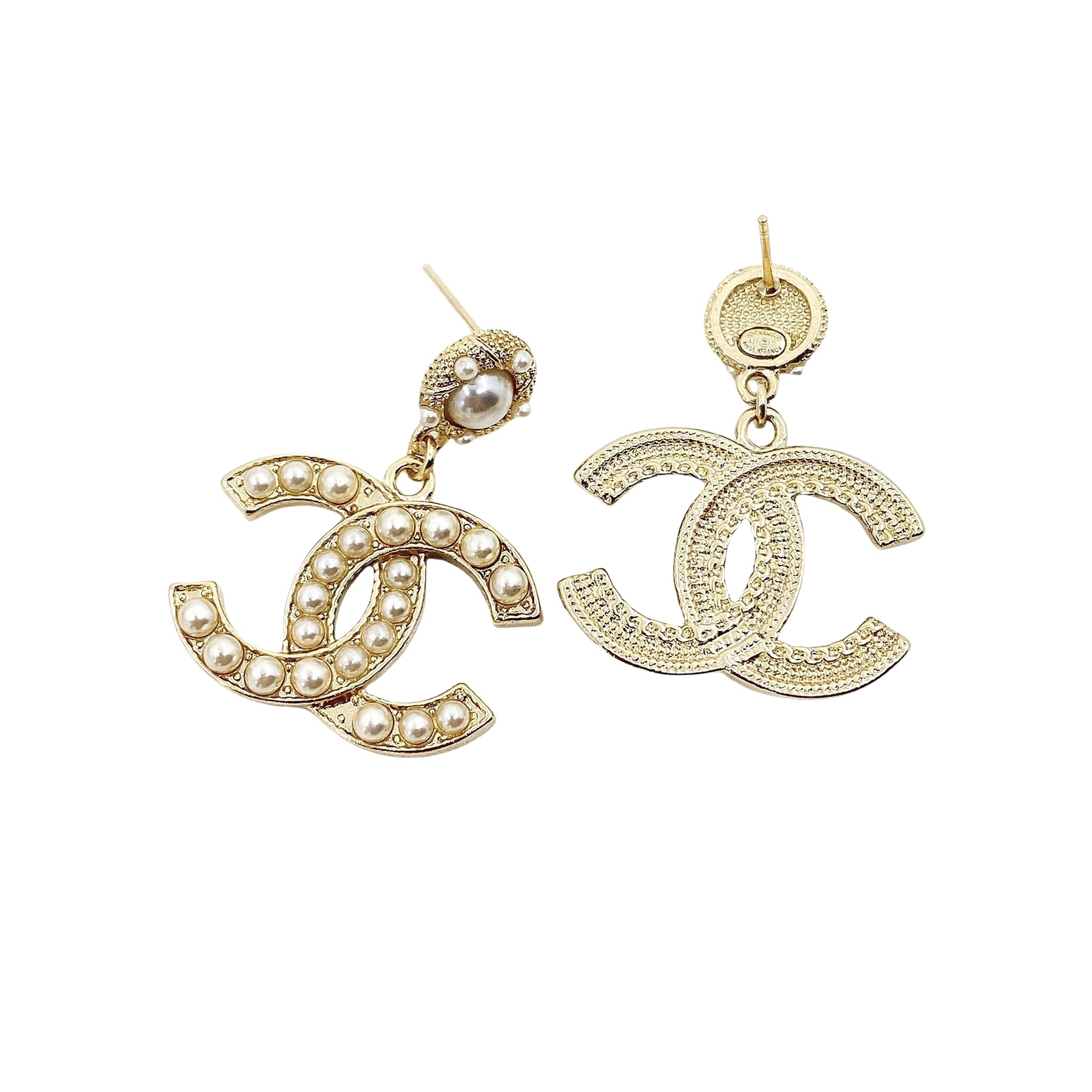 CCE728 Metal pearl cc logo drop earrings - ccjewelryacc