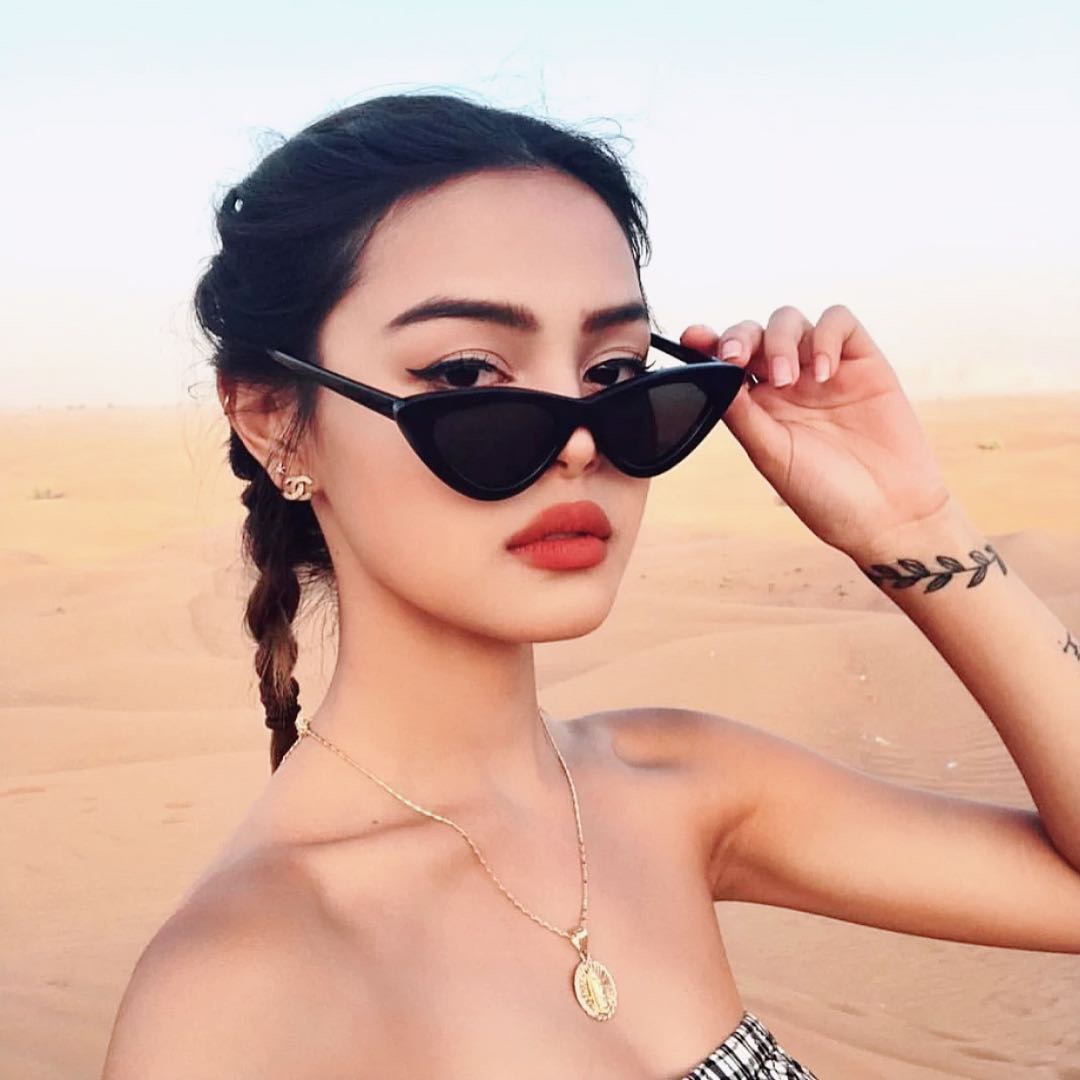 CCE204 Classical crystal CC stud earring - ccjewelryacc