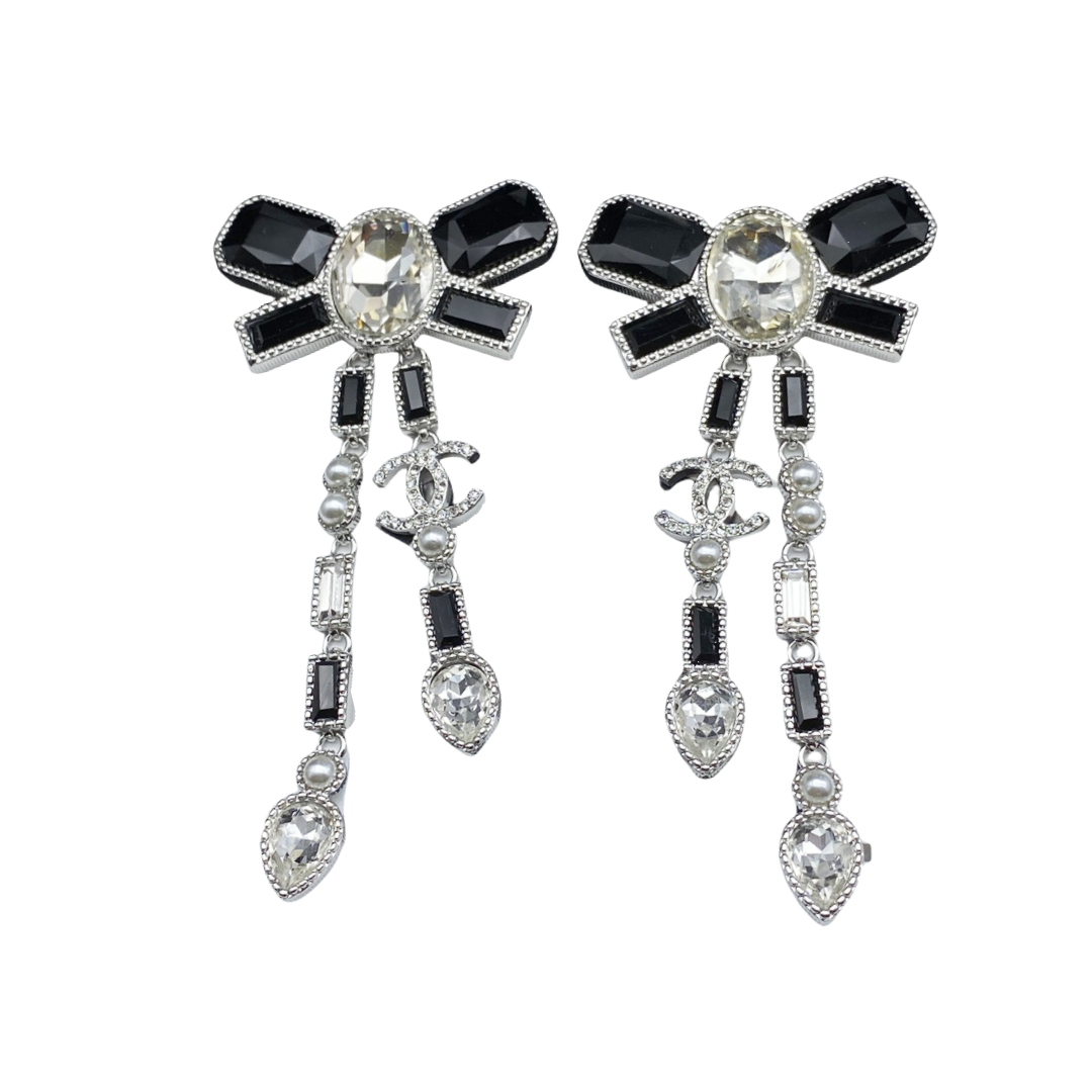 CCE020 Black and white crystal bow CC drop earring - ccfashionjewelry