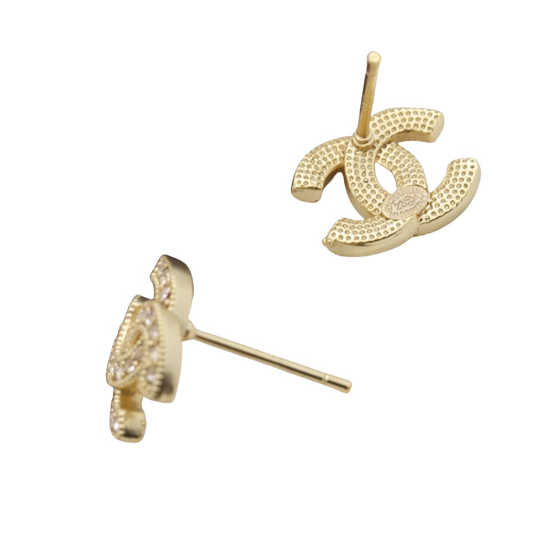 CCE204 Classical crystal CC stud earring - ccjewelryacc