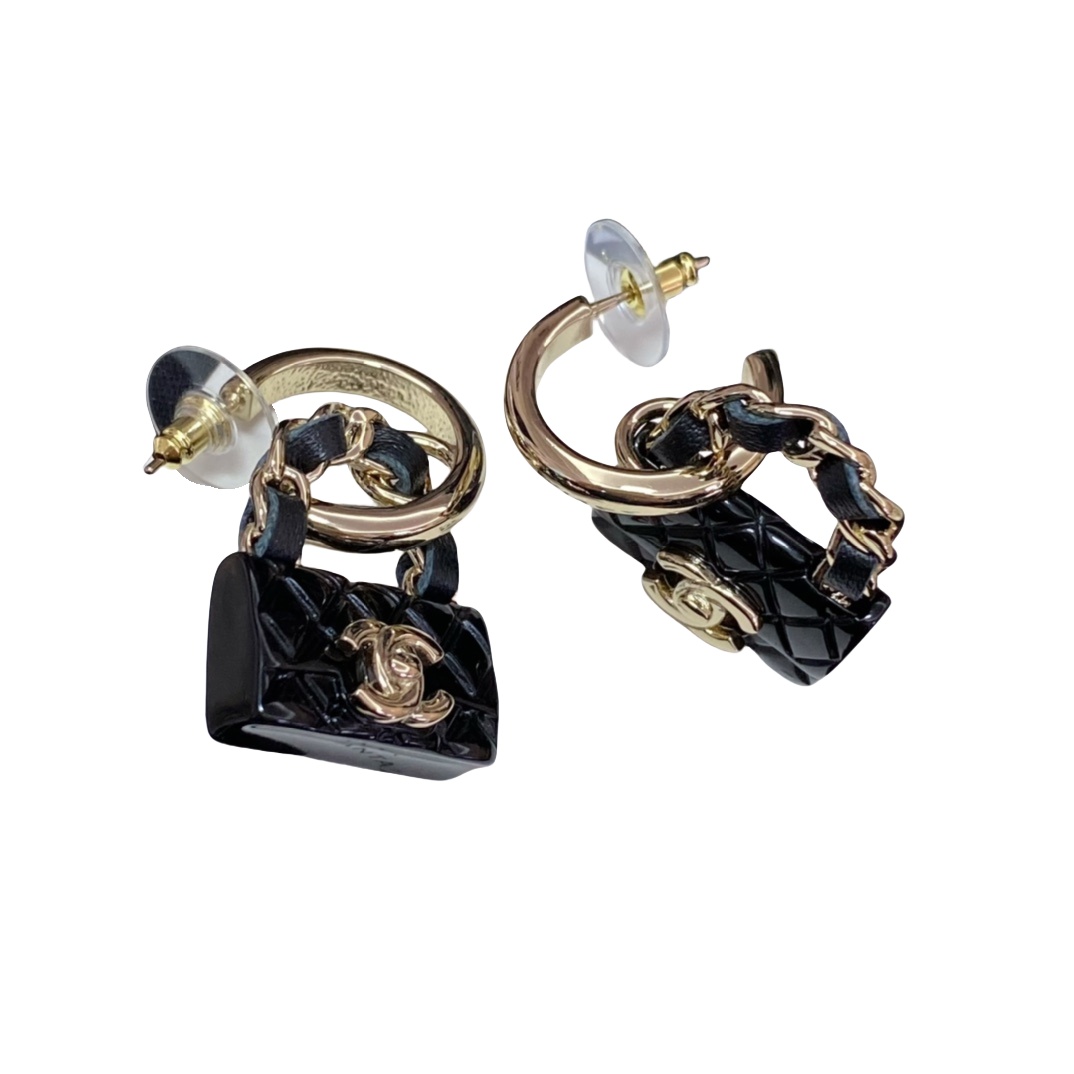 CCE840 Black cf bag hook earrings - ccjewelryacc